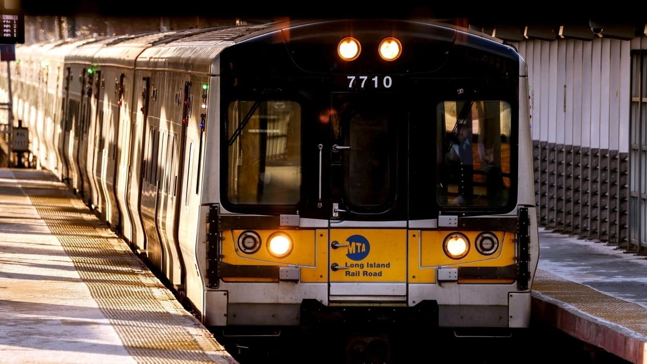 Image for article: MTA says LIRR <b>workers</b> threatening to <b>strike</b> are the highest paid in U.S. Unions cite high ...