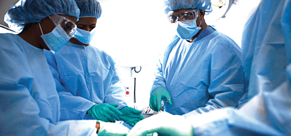 Image for article: FG vows to stop striking health workers’ salaries