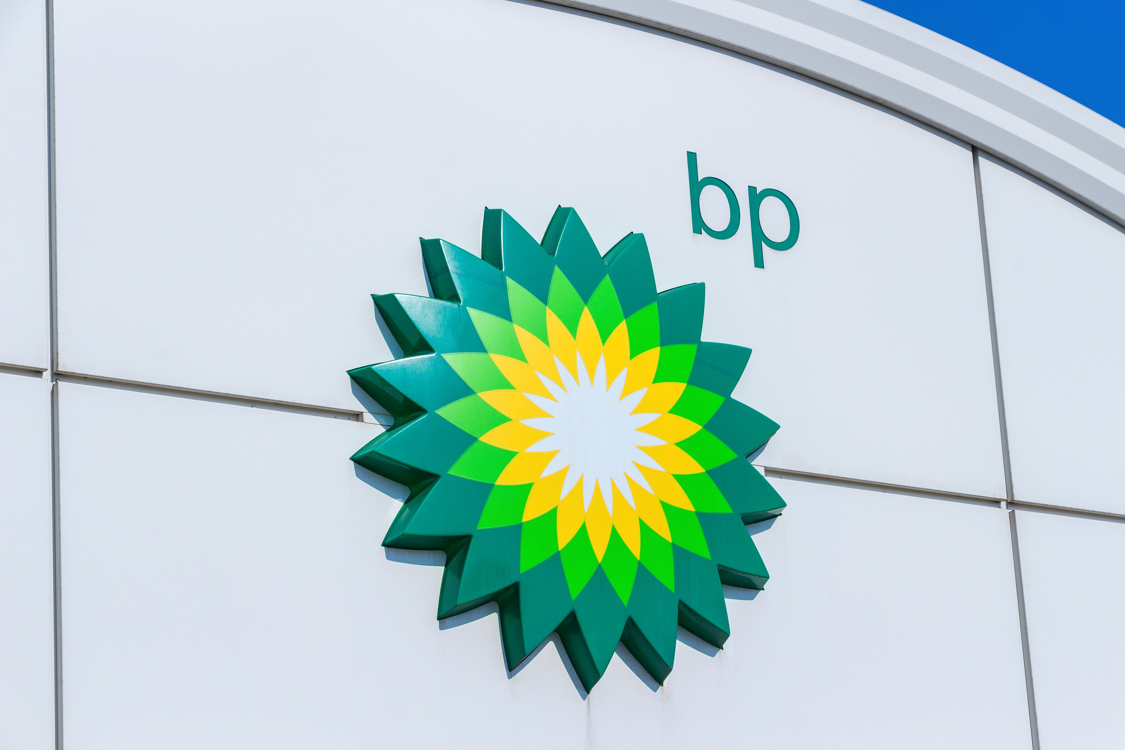 Image for article: BP plans to lock out union workers tonight