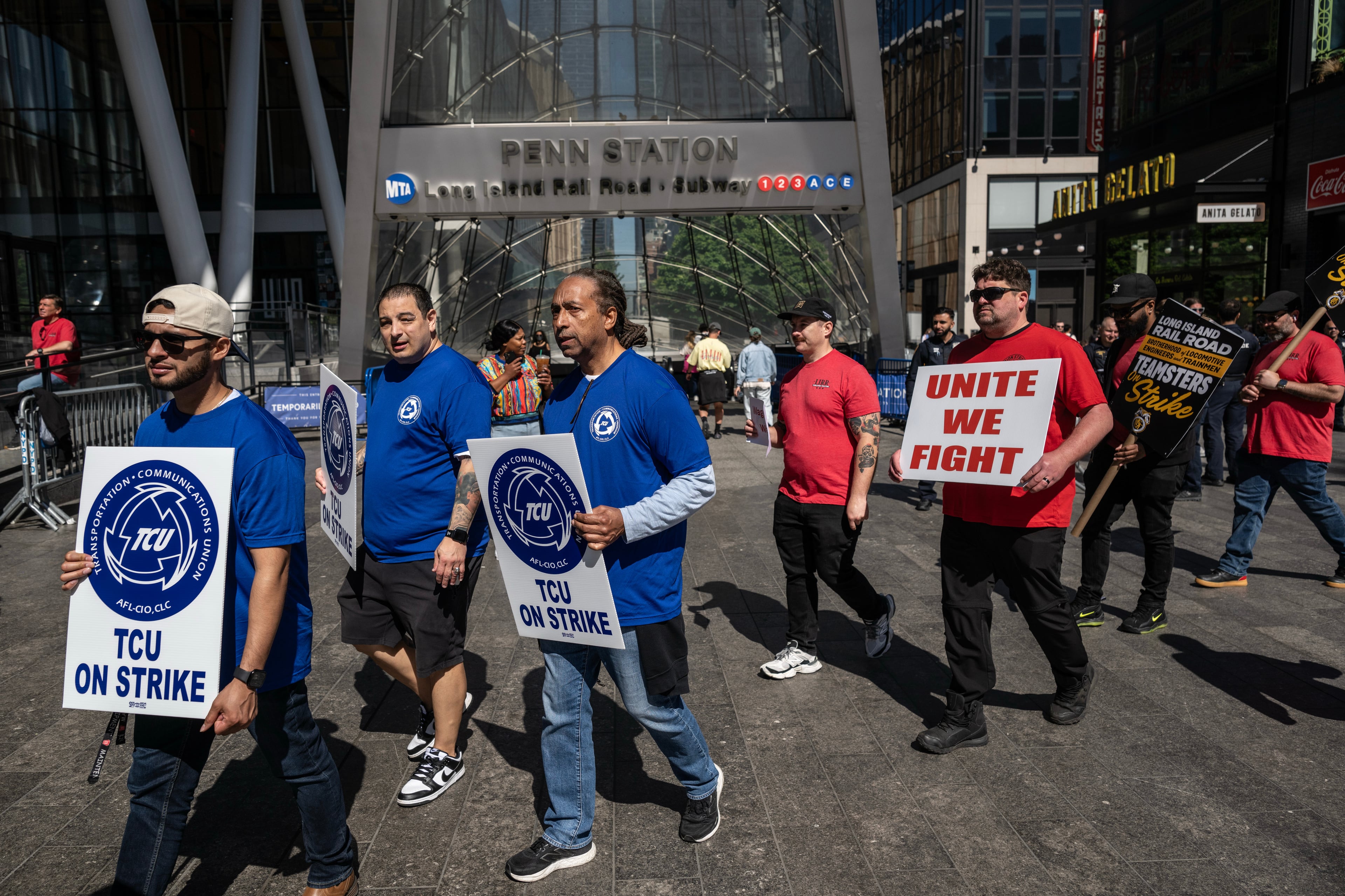 Image for article: Long Island Rail Road labor strike means longer commutes