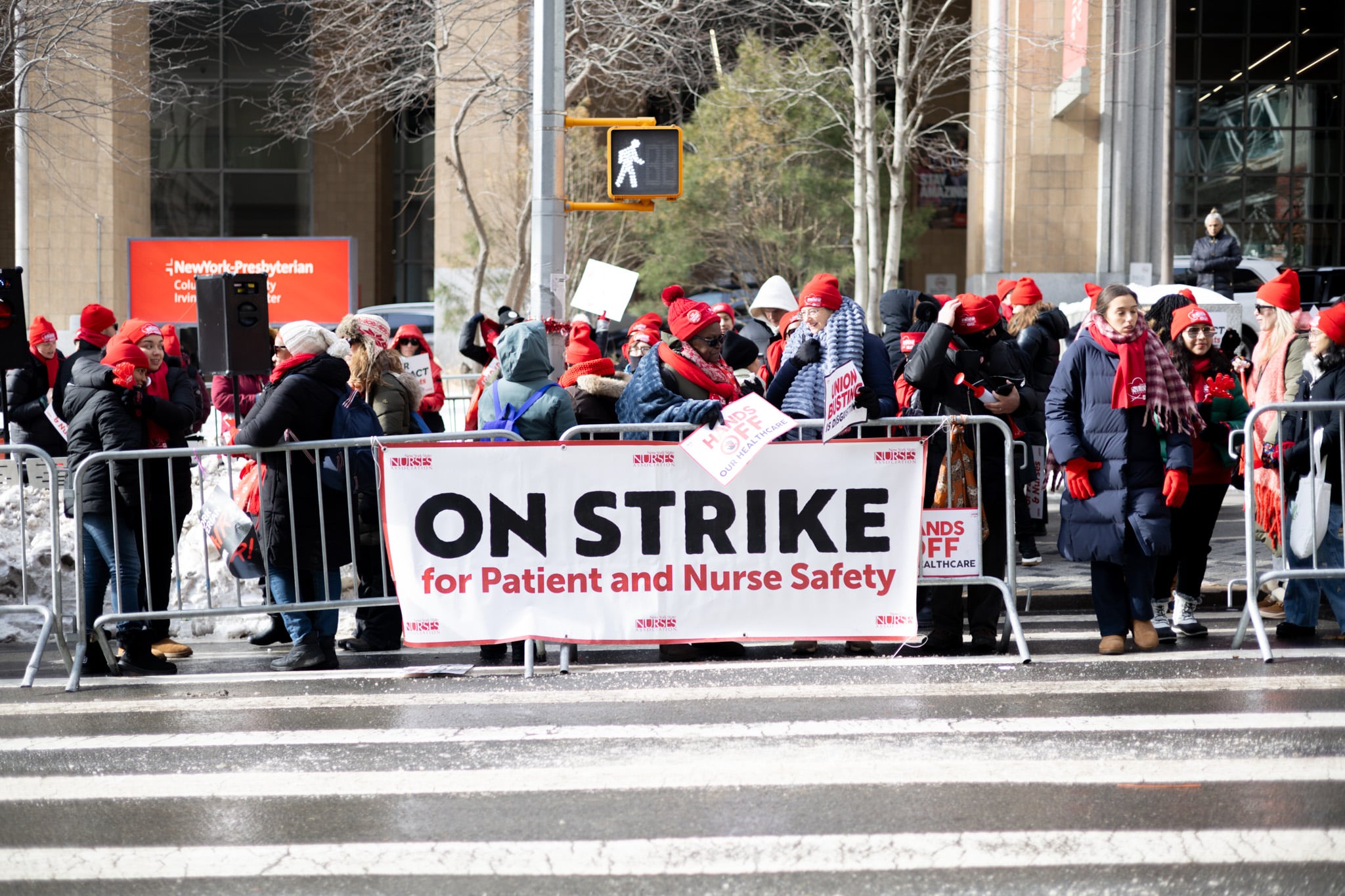 Image for article: Nurses reach contract agreement, return to work at Mount Sinai Morningside after 33 days ...