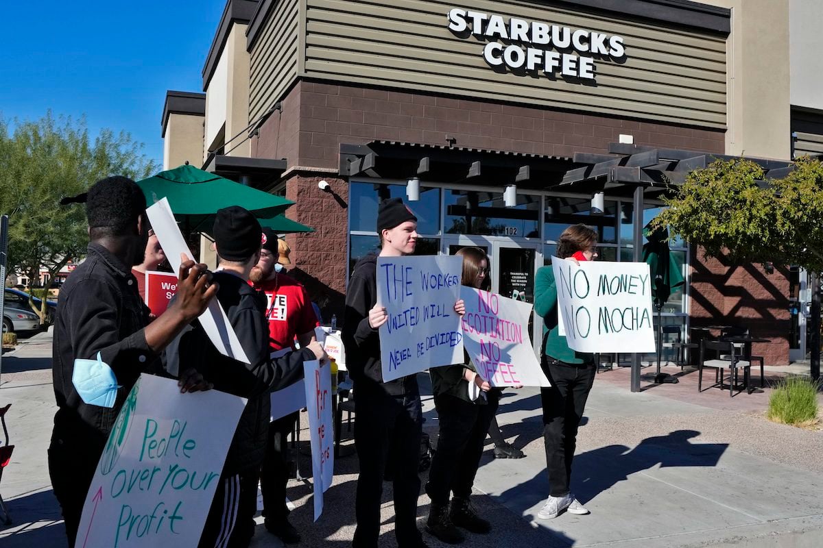 Image for article: Gallego to picket with Starbucks baristas in longest strike in company history