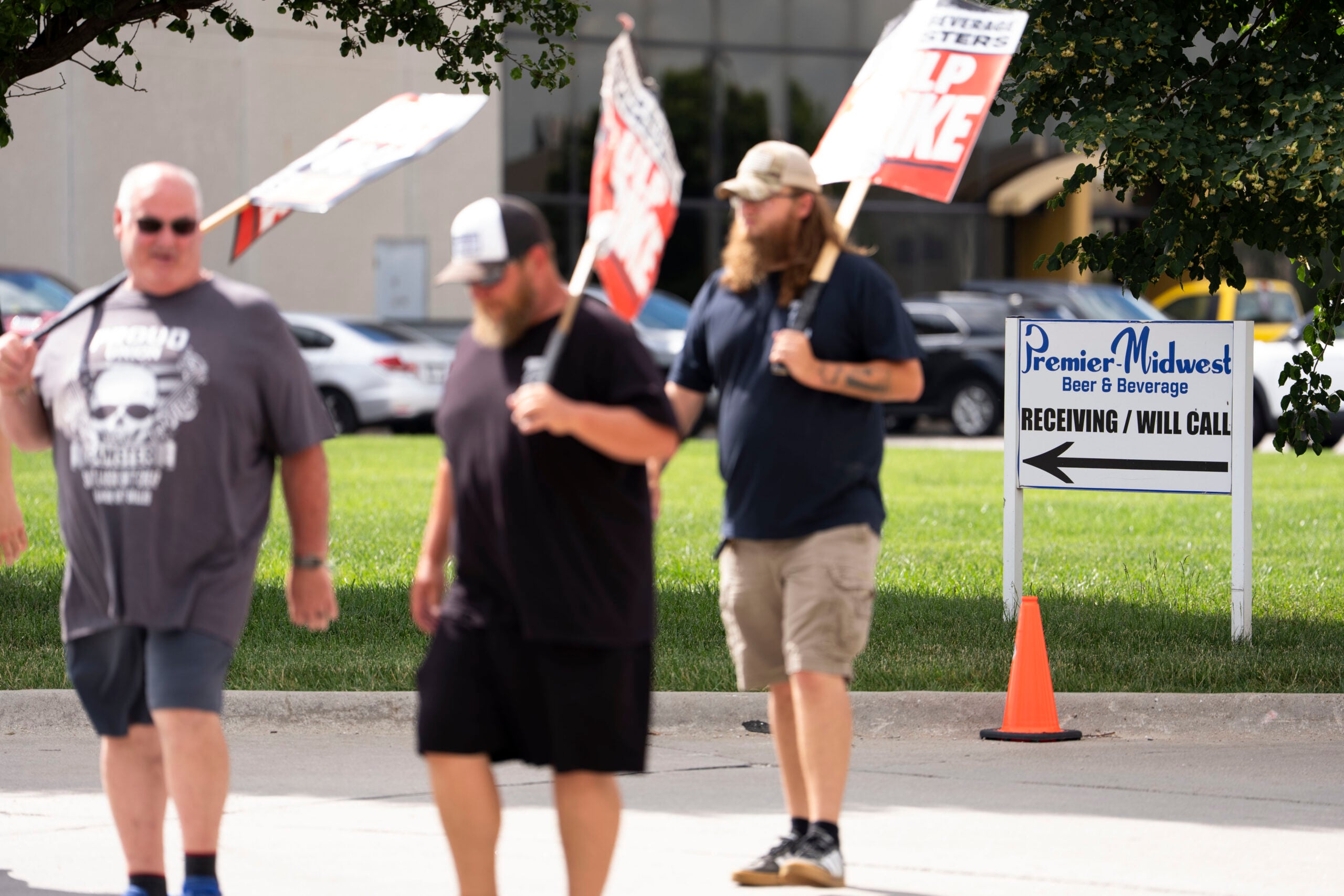 Image for article: Bar fight: Dispute between distributor and union leads Omaha bars to stop offering popular beers