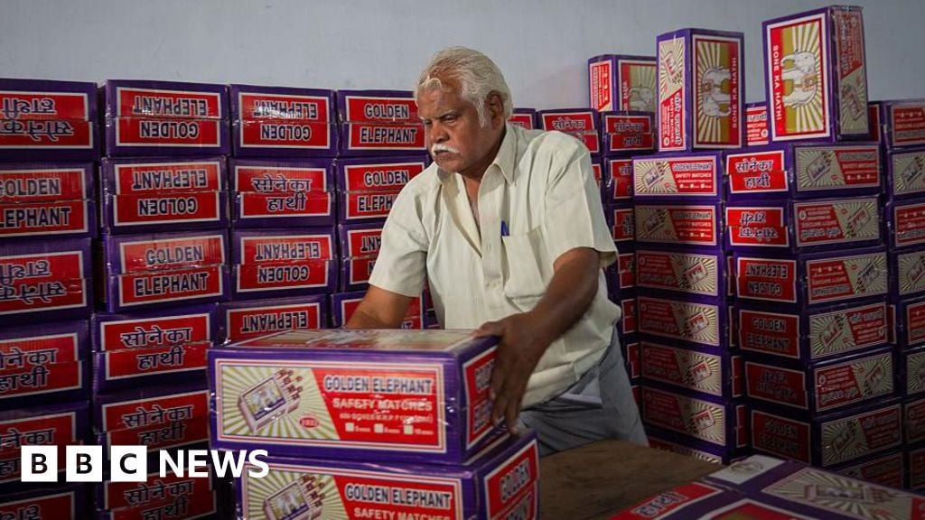Image for article: India new <b>labour</b> codes: Unions ask for rollback after sweeping changes - BBC