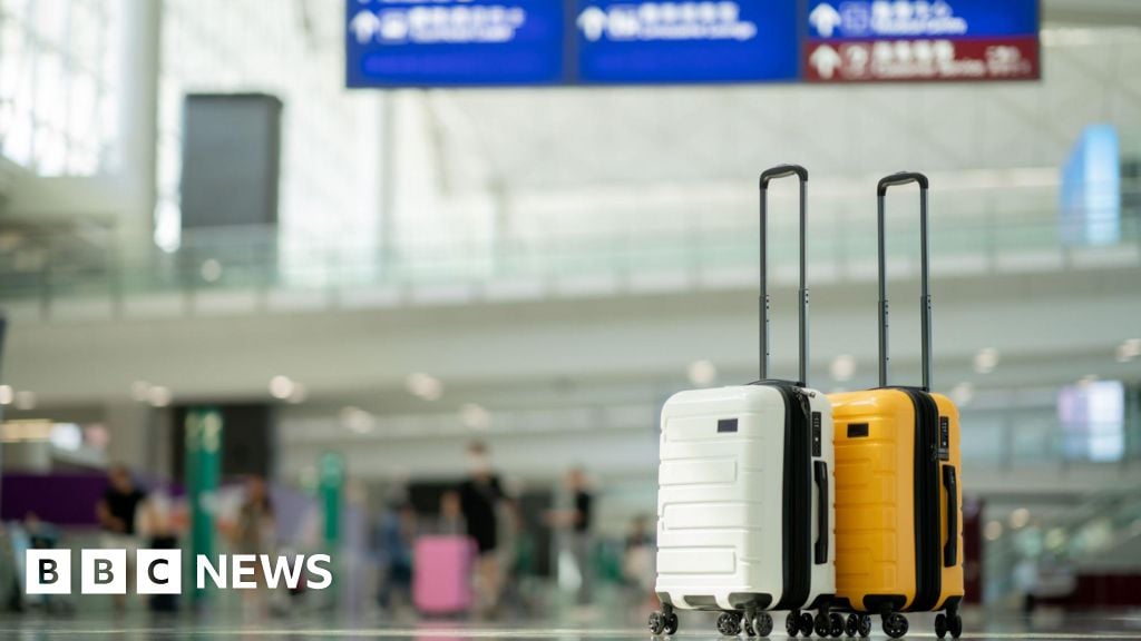 Image for article: Stansted Airport <b>workers</b> to <b>strike</b> over 'mean' 1p pay rise - BBC