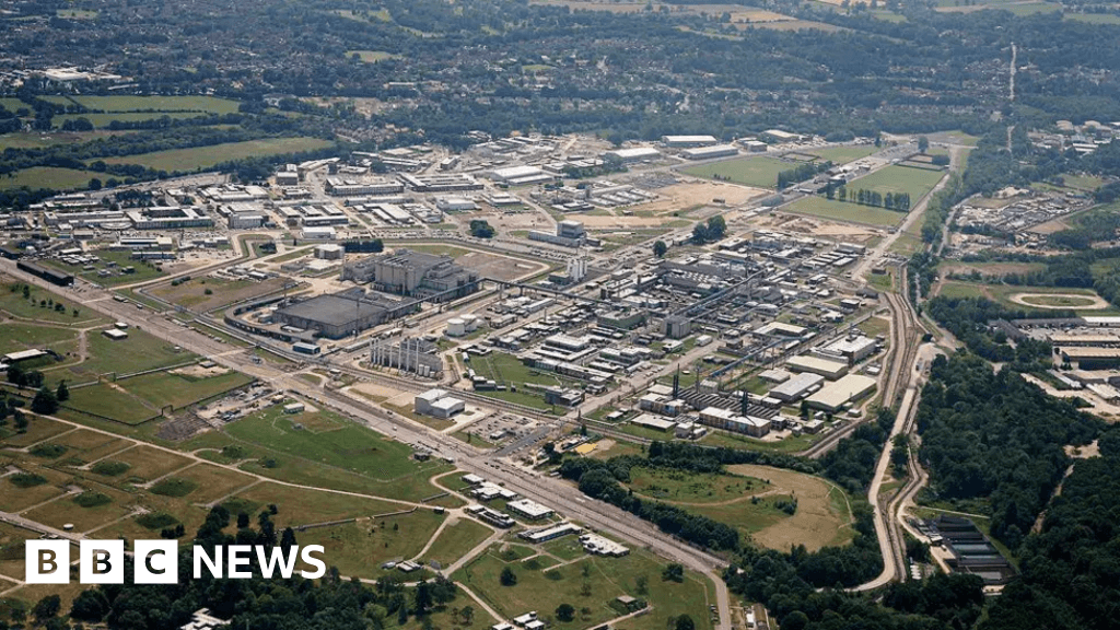 Image for article: AWE nuclear weapons <b>workers</b> vote for <b>strike</b> action - BBC