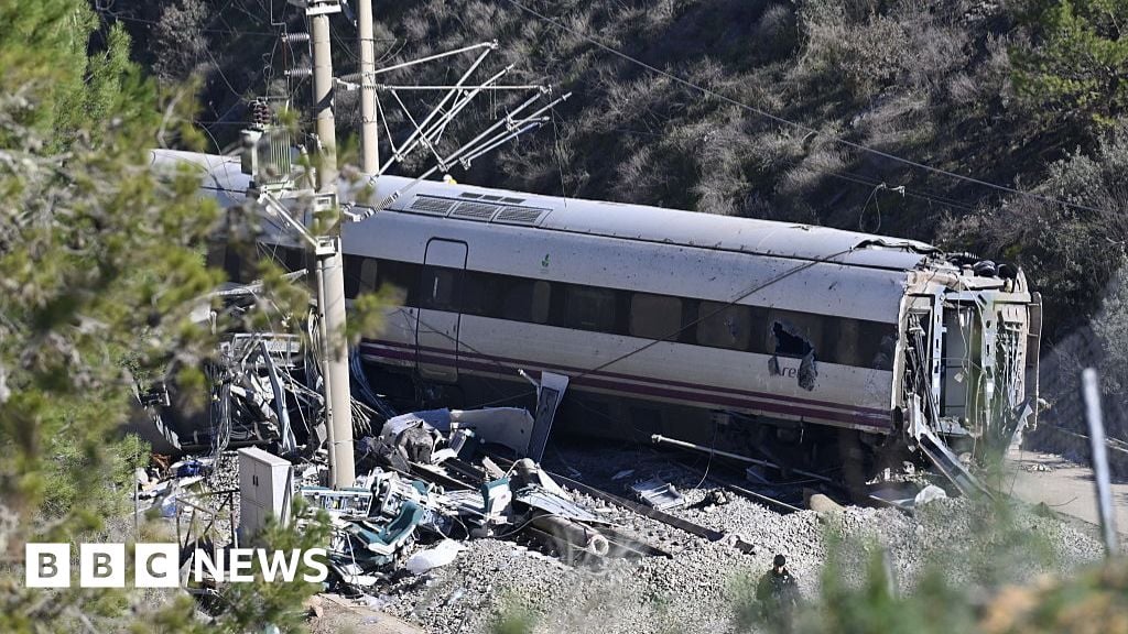 Image for article: Train drivers in Spain begin nationwide strike after fatal crashes