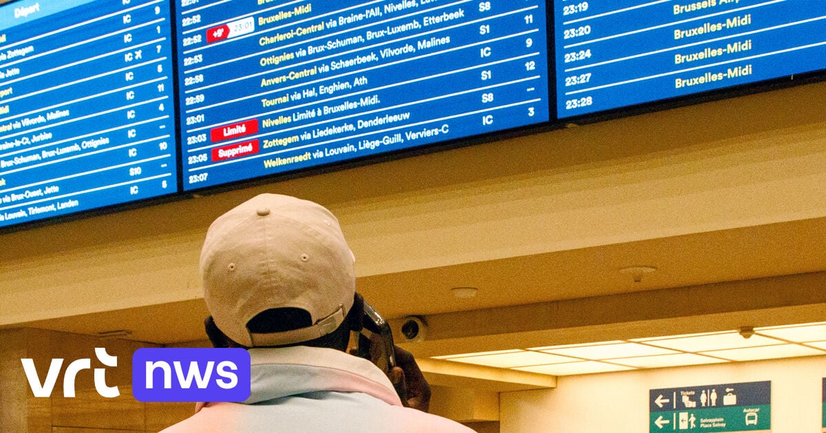 Image for article: Three days of <b>strike</b> action on the railways next month | VRT NWS