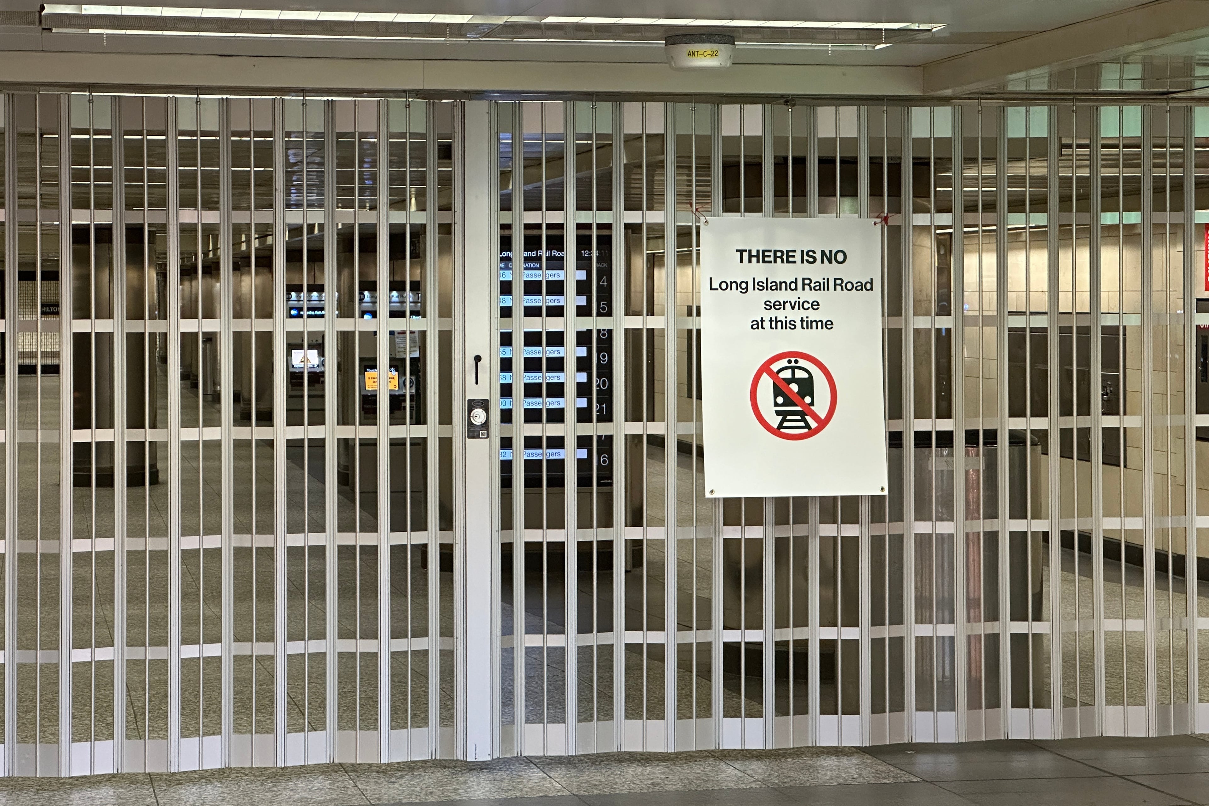 Image for article: North America's largest commuter rail system shuts down as <b>workers strike</b> - KSL.com