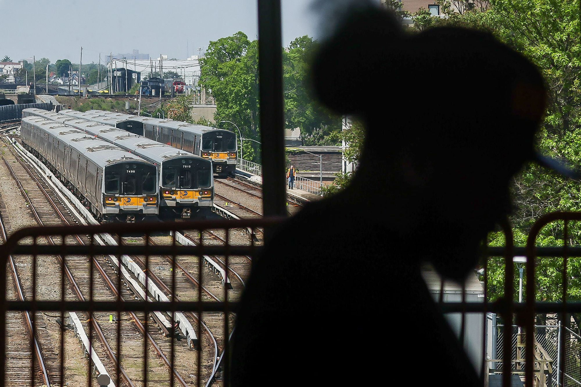 Image for article: Deal reached to end <b>strike</b> at largest US commuter railroad - KSL.com