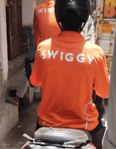 Image for article: Nationwide Gig <b>Workers</b>' <b>Strike</b> Threatens New Year's Eve Deliveries Across India