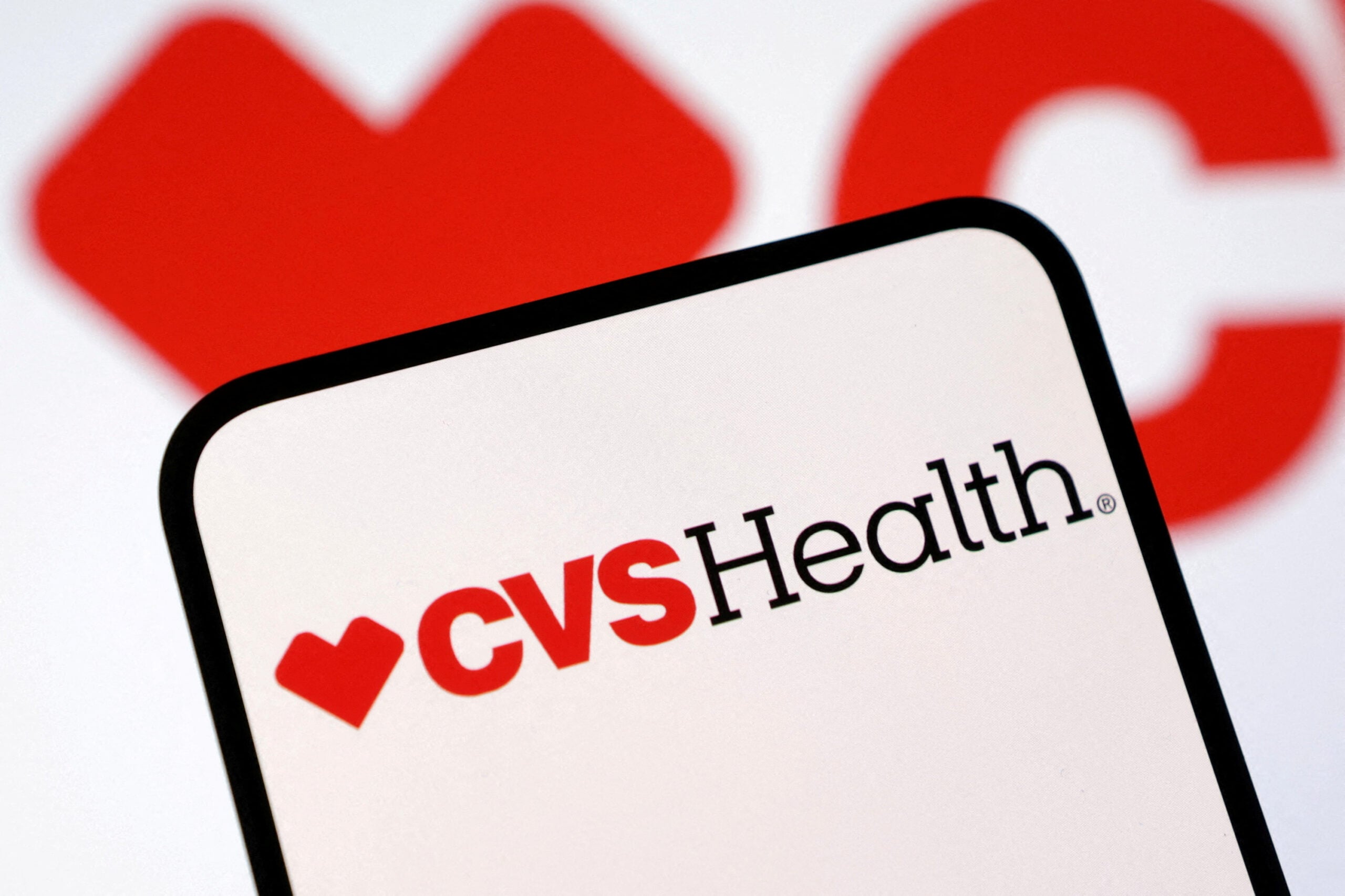 Image for article: CVS distribution center workers in Virginia authorize strike over contract disputes