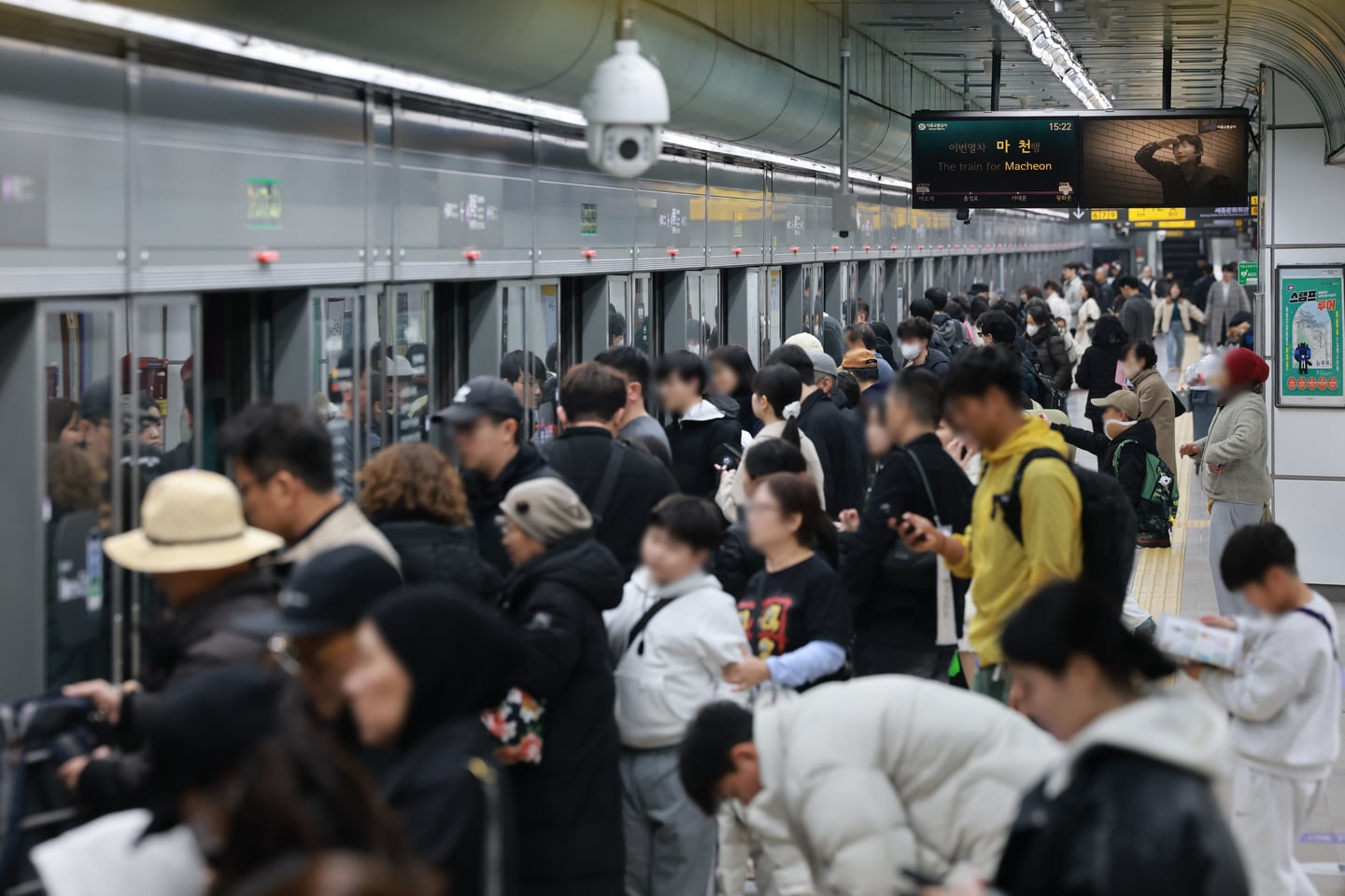 Image for article: Delays expected for Seoul's subway services as <b>workers</b> stage <b>work</b>-to-rule <b>protest</b>