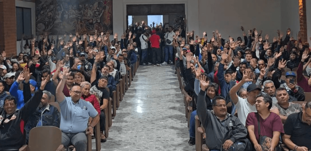 Image for article: Mexico City’s Trolleybus Workers Could Bring the City to a Grinding Halt