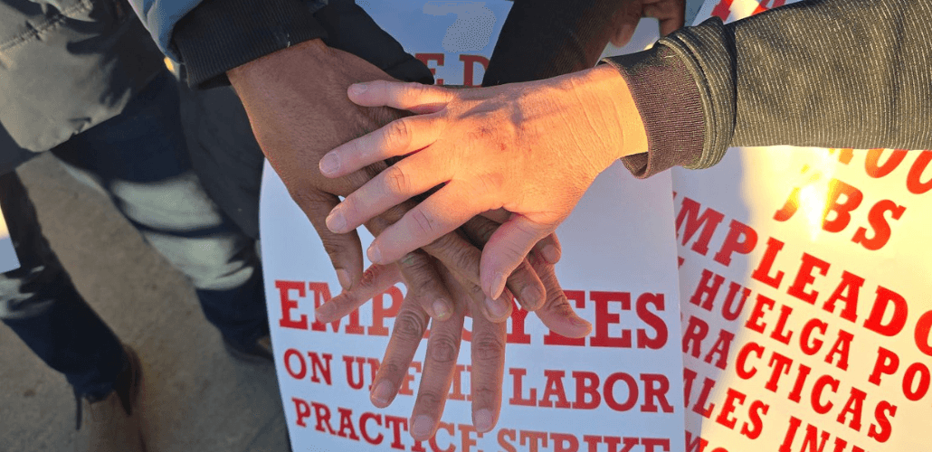 Image for article: In 57 Languages, Meatpackers <b>Strike</b> for the First Time in 40 Years - Labor Notes |