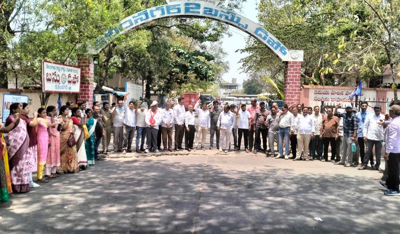 Image for article: TGSRTC JAC wants workers to be ready for strike