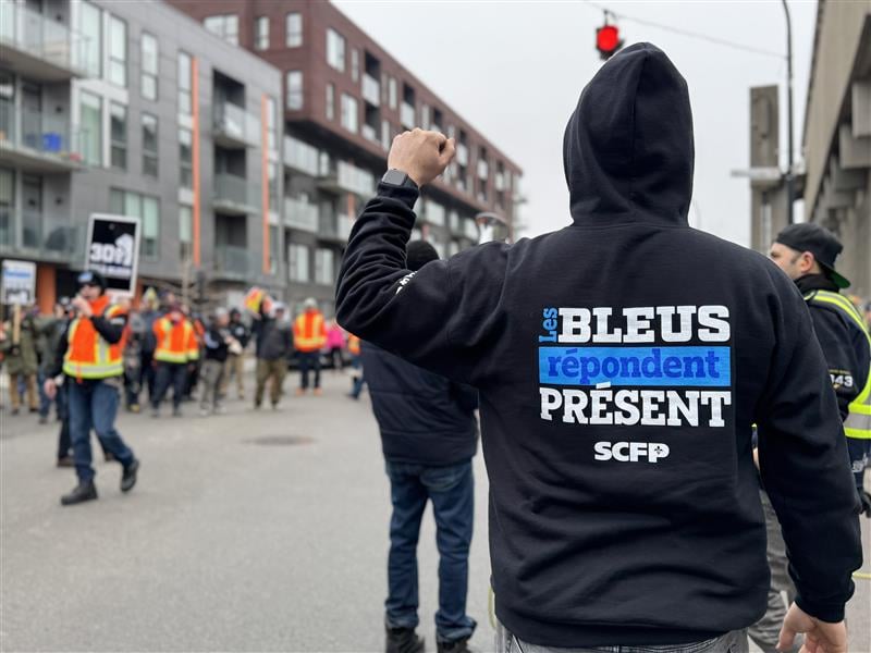 Image for article: Montreal blue-collar workers launch 2nd strike phase amid stalled talks