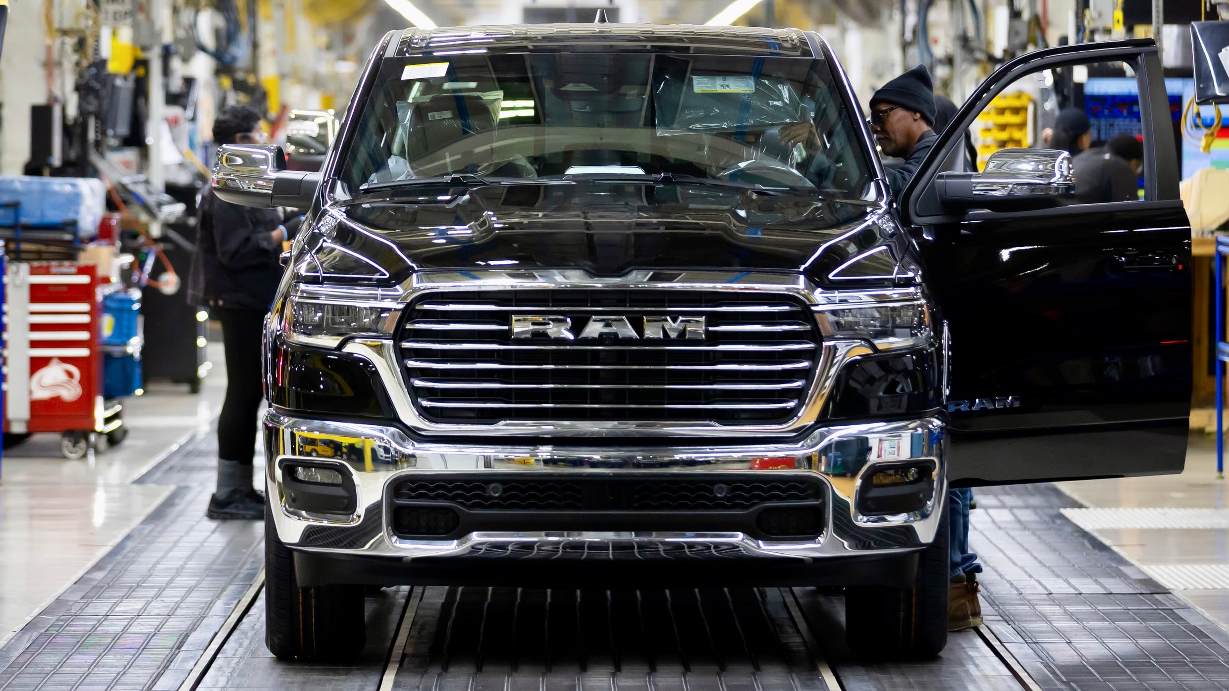 Image for article: UAW Cancels <b>Strike</b> Vote After Agreement With Stellantis - MoparInsiders