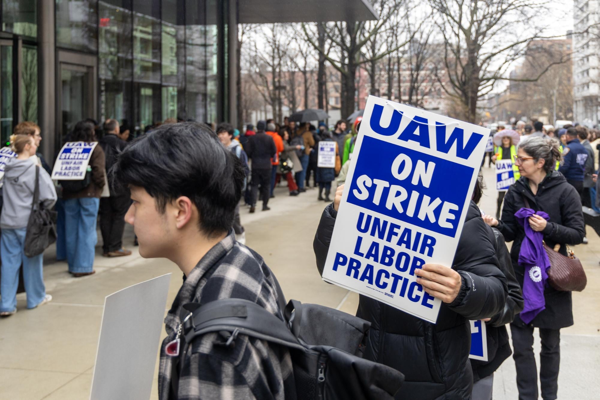 Image for article: Contract faculty commence strike