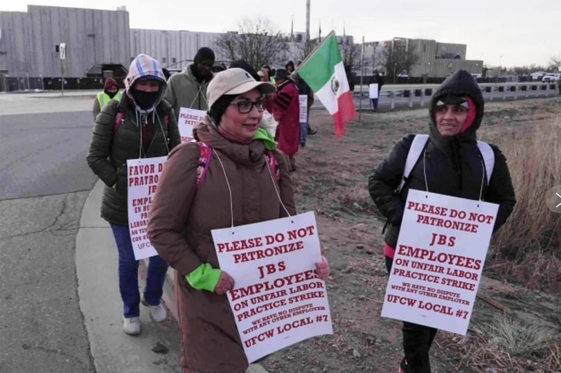 Image for article: 3,800 workers strike at one of America’s largest meatpacking plants in historic walkout
