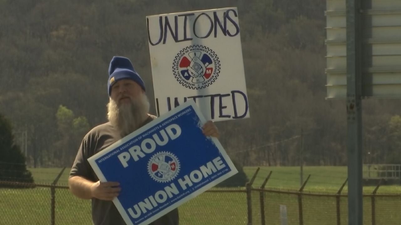 Image for article: Union <b>workers</b> from Lake City Army Ammunition plant are on <b>strike</b> - Spectrum News