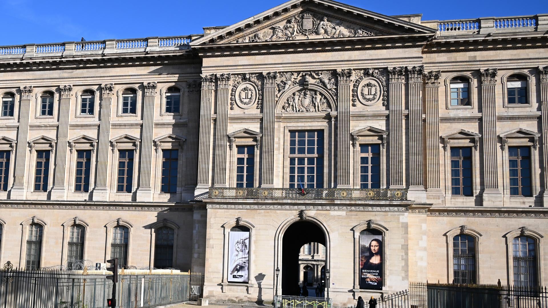 Image for article: Looming <b>strike</b> at Louvre threatens holiday plans - Straight Arrow News