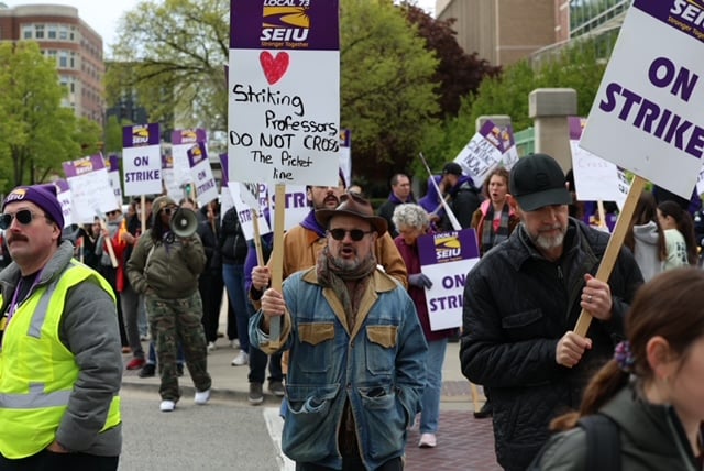 Image for article: More than 300 Loyola University Chicago Non-Tenure Track Faculty Strike on May Day – SEIU Local 73