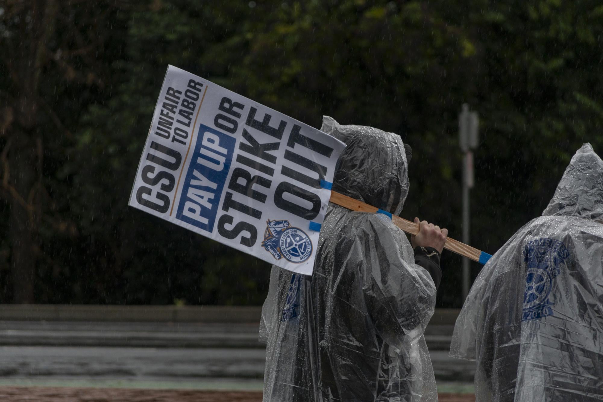 Image for article: “CSU, pay up”: Teamsters launch a four-day <b>strike</b> against the CSU - The State Hornet