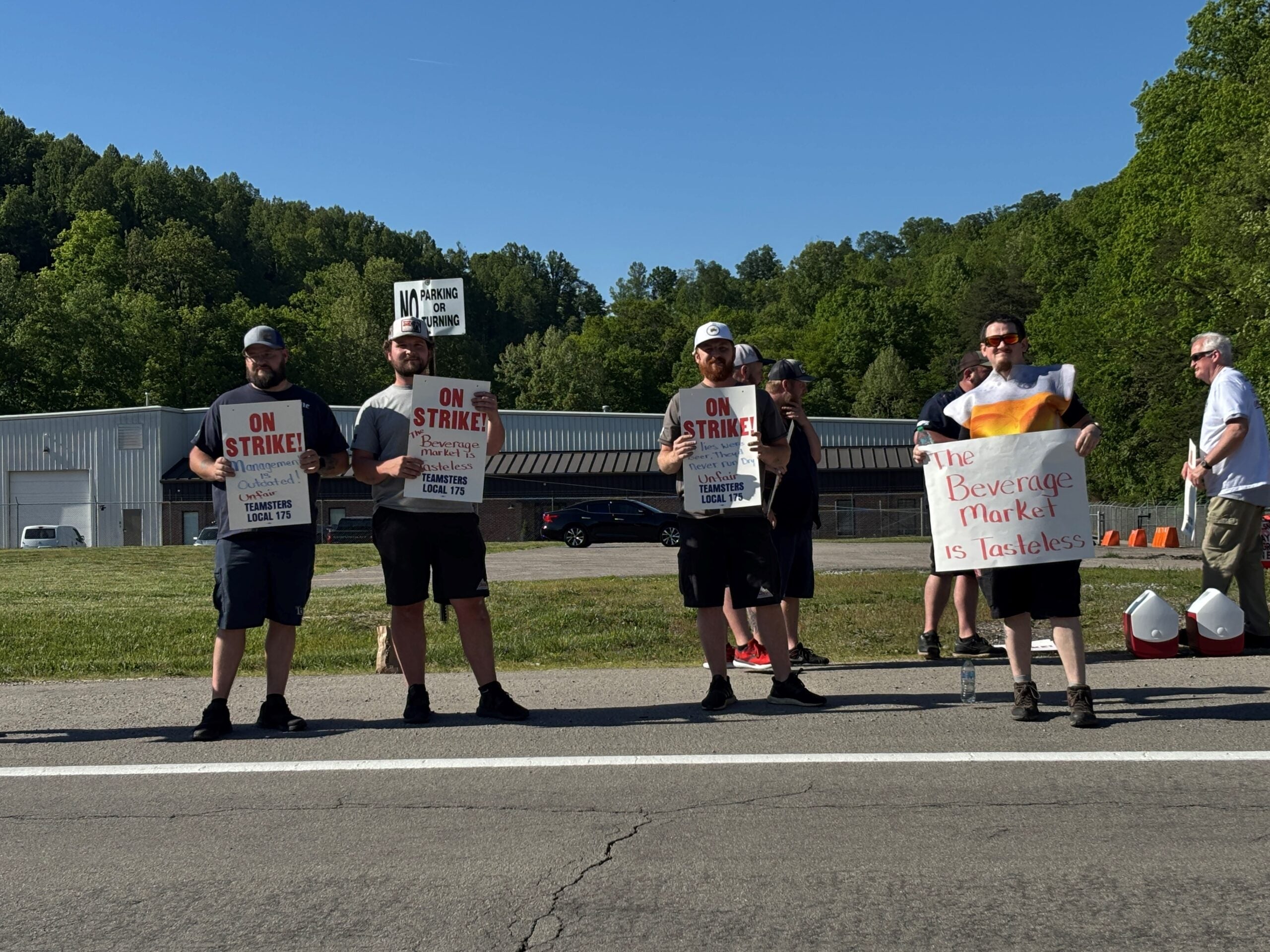 Image for article: Teamsters at Beverage Market in West Virginia Launch Unfair Labor Practice <b>Strike</b>