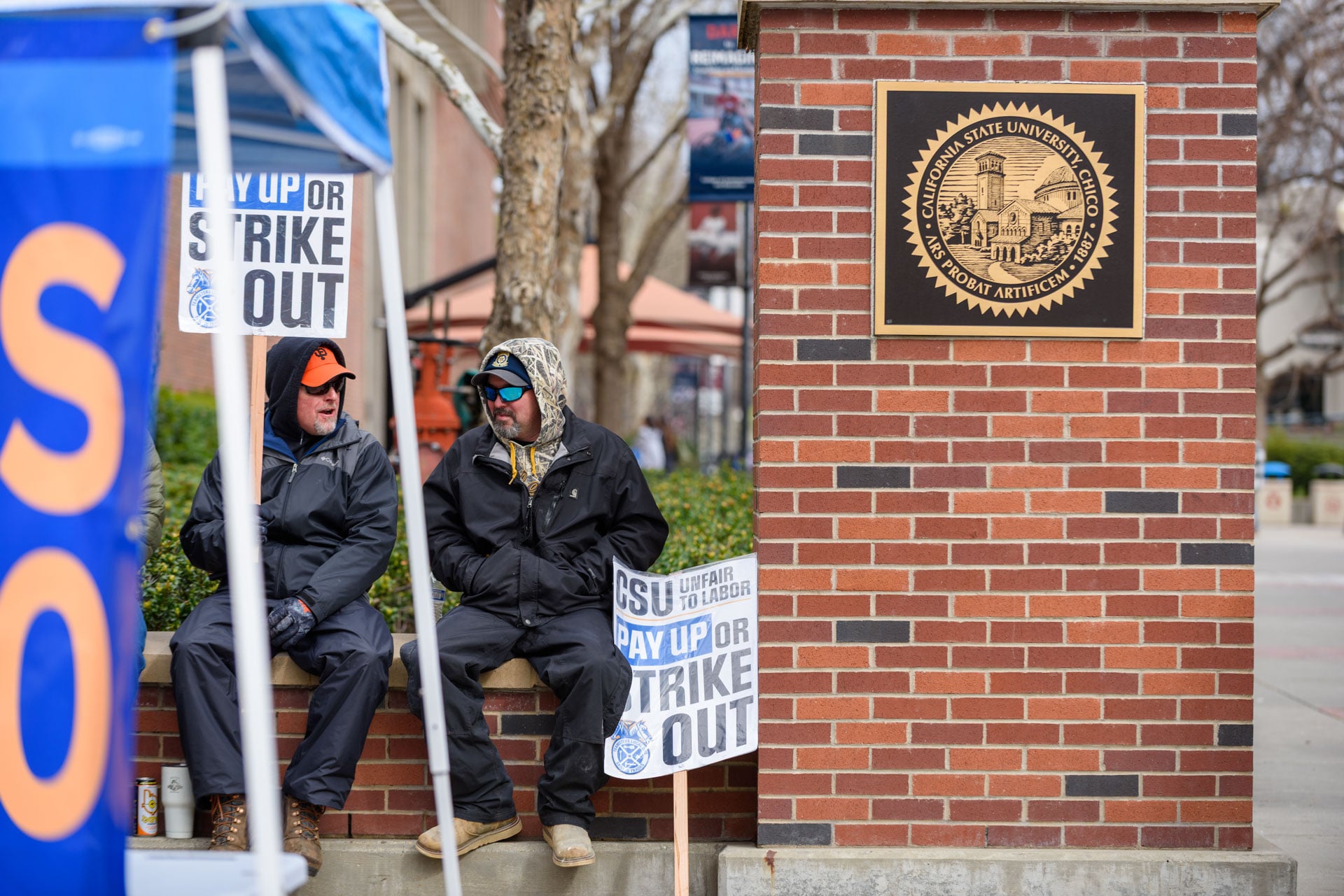 Image for article: ‘Feels like a slap in the face’: Final day of Teamsters strike brings no resolution