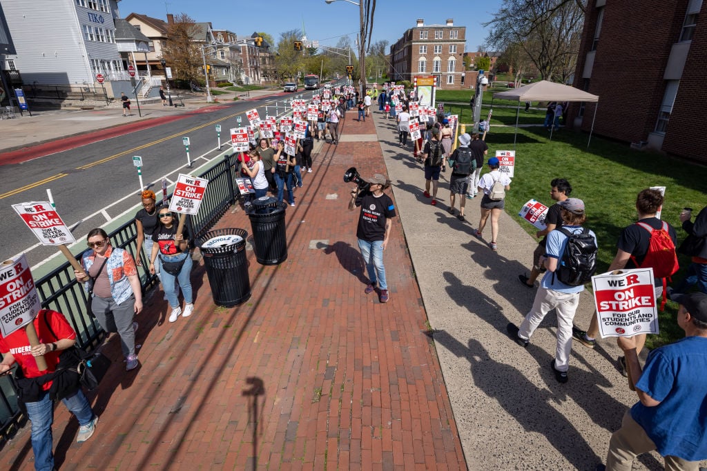 Image for article: First-Ever Bargaining Compact Unites Higher Ed Unions Across Northeastern US