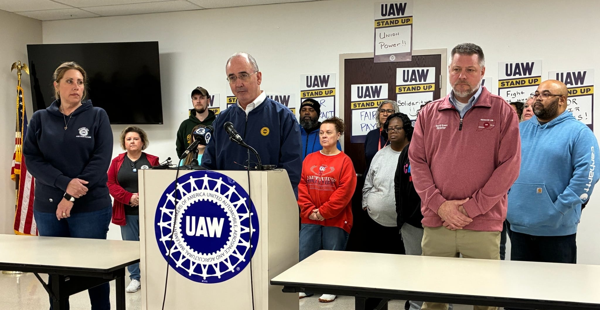 Image for article: UAW President Shawn Fain Joins Lorain County Jobs and Family Services <b>Workers</b> ...