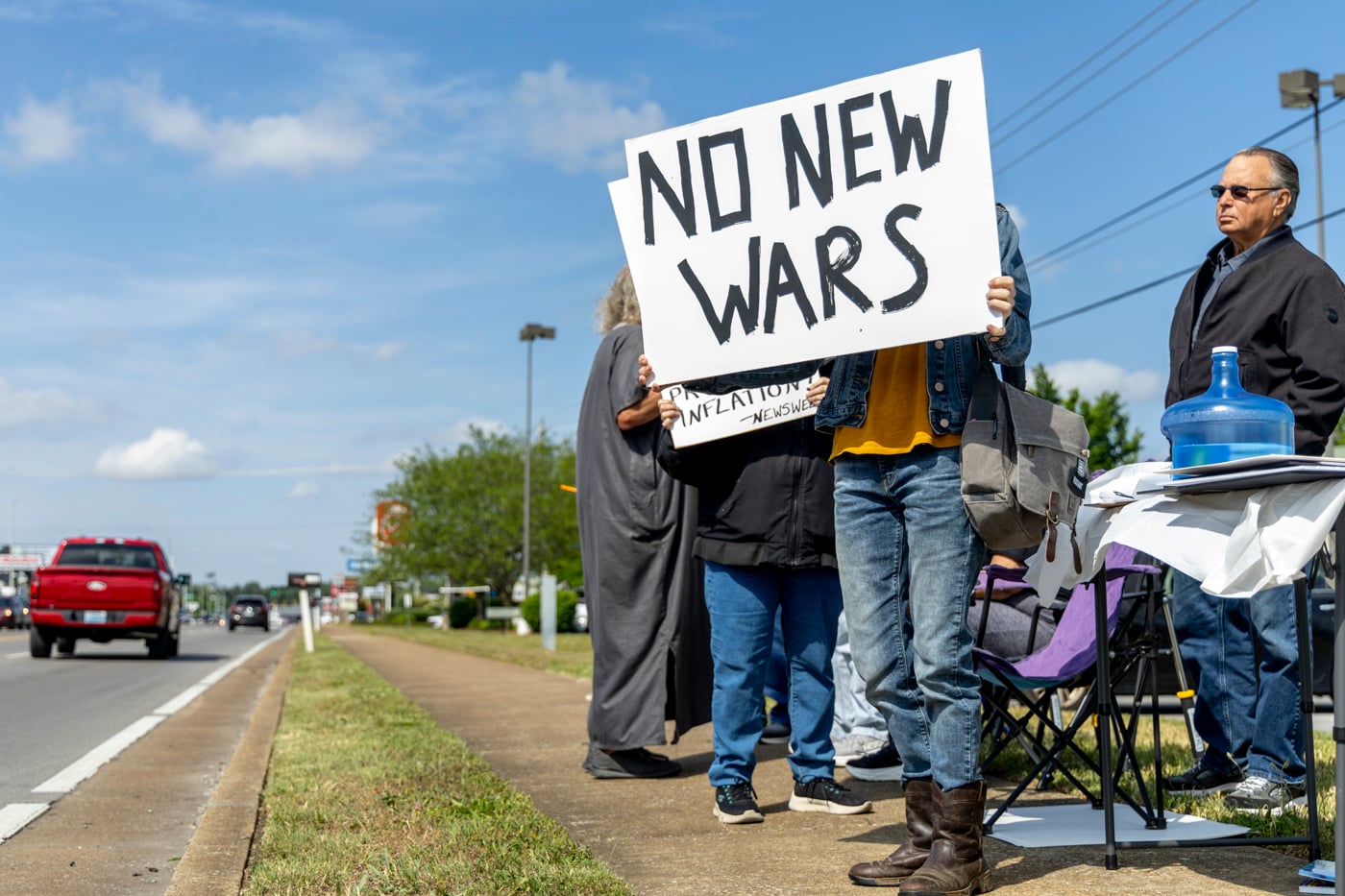 Image for article: ‘Even the billionaires need us’: SOKY Indivisible holds ‘MayDay’ protest