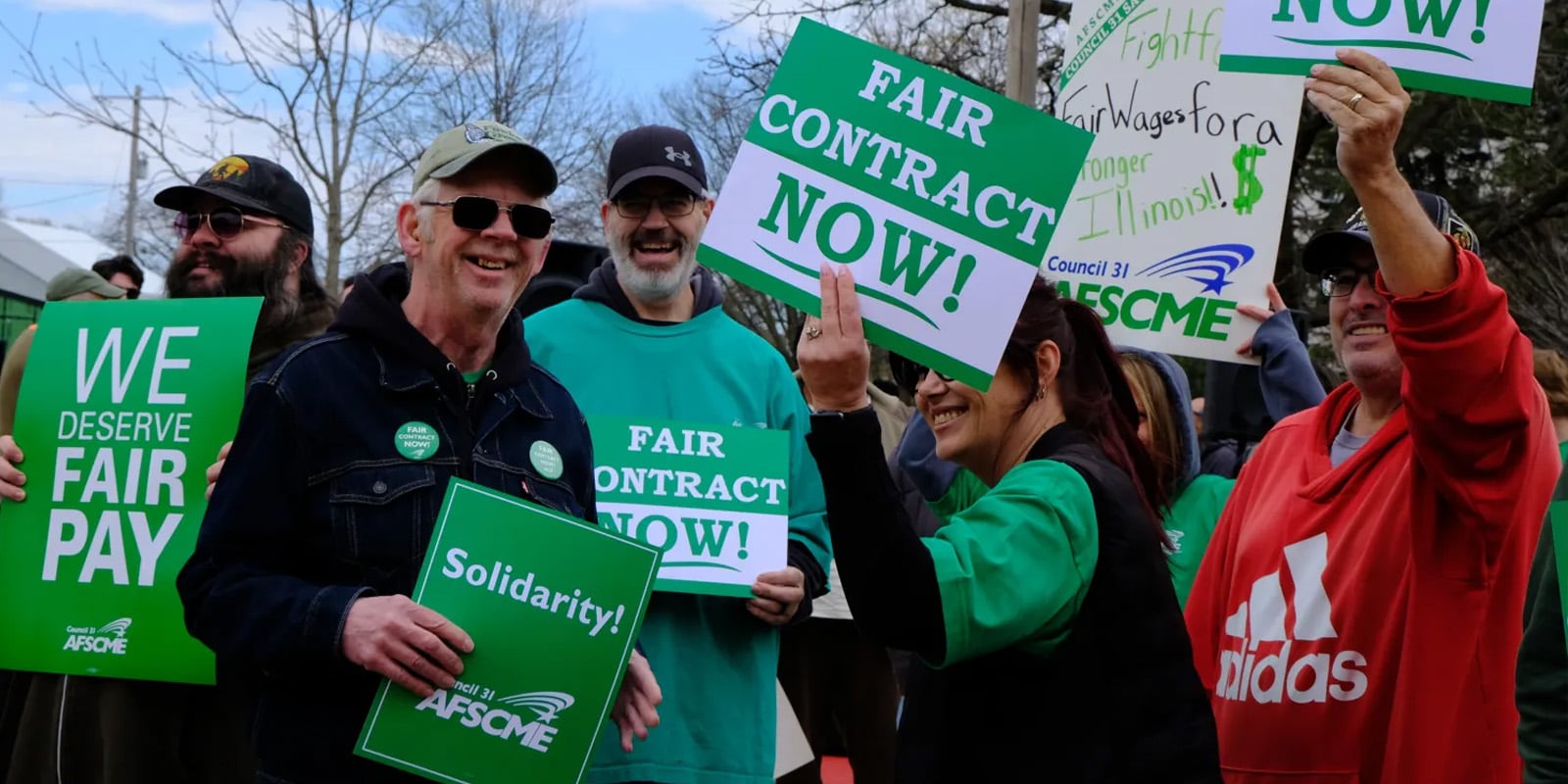 Image for article: Illinois State <b>workers</b> win a new contract, end 4-week <b>strike</b> - afscme