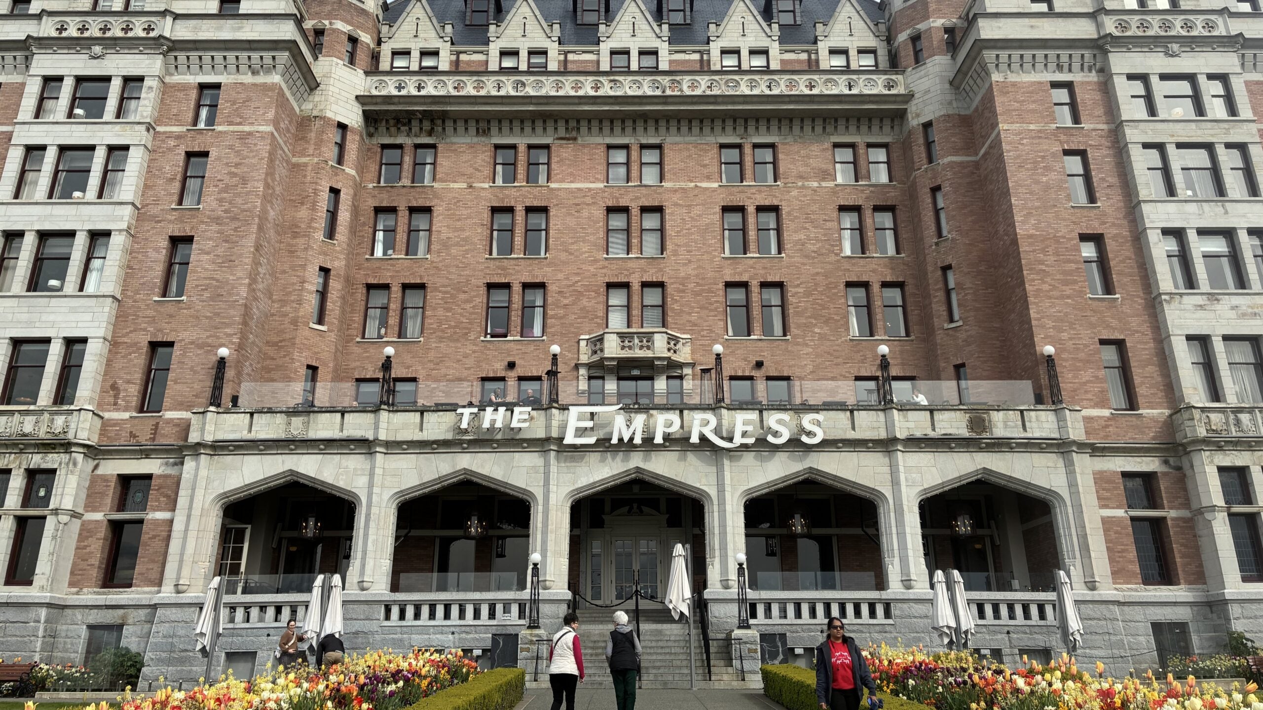 Image for article: Contract talks stalled for union workers at Victoria’s Empress hotel