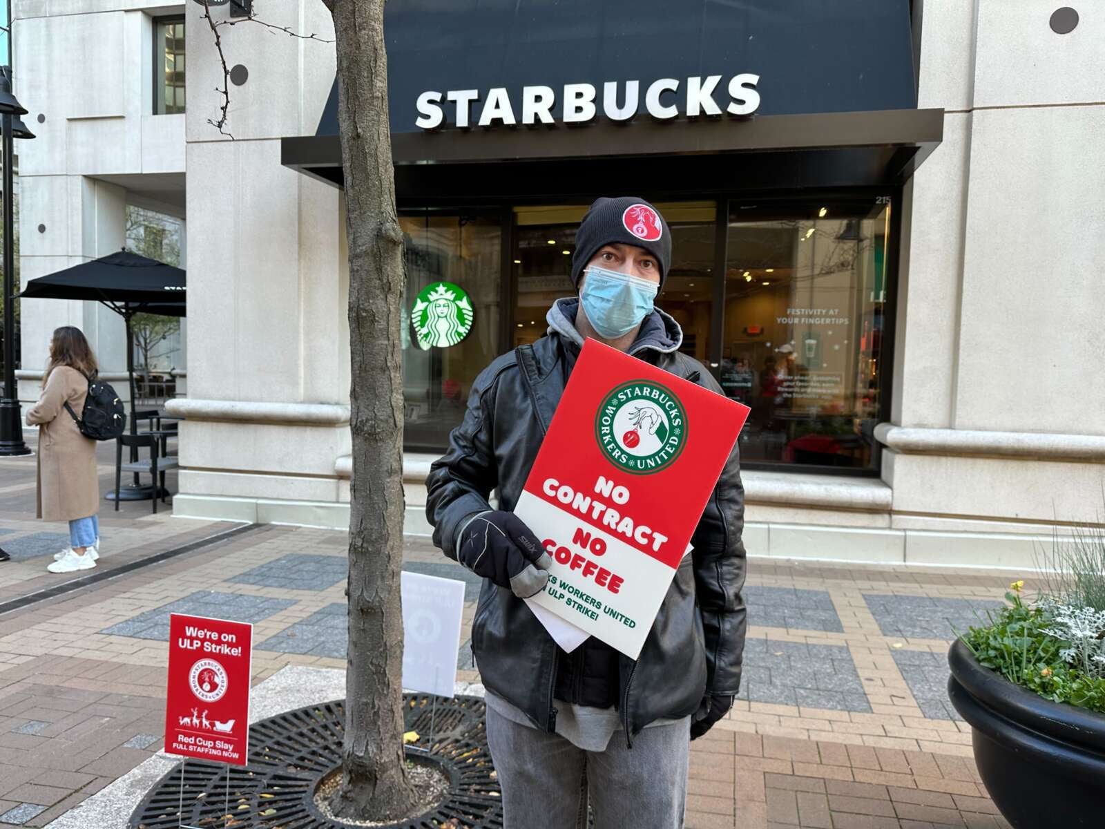 Image for article: Arlington teachers’ union joins Starbucks boycott, protesting labor stalemate | ARLnow.com