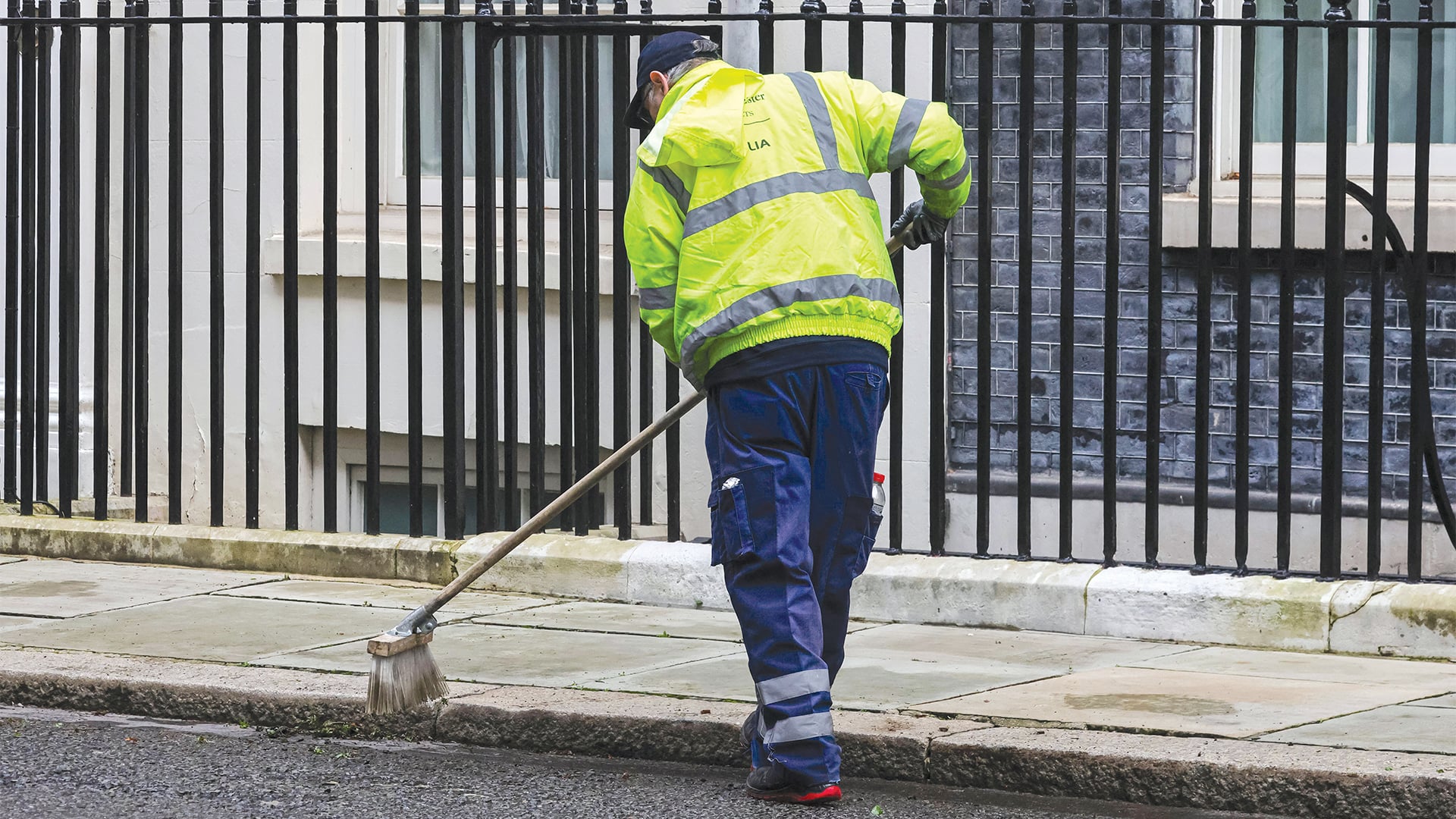 Image for article: Birmingham bin <b>workers</b>' <b>strike</b> shows key workers deserve support - Big Issue