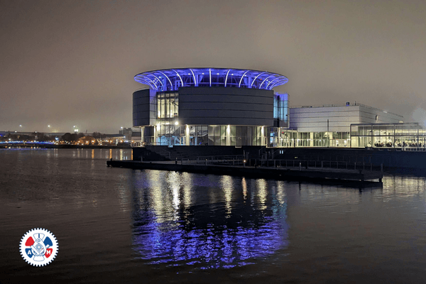 Image for article: Milwaukee Discovery World Workers Vote to Join the IAM Union