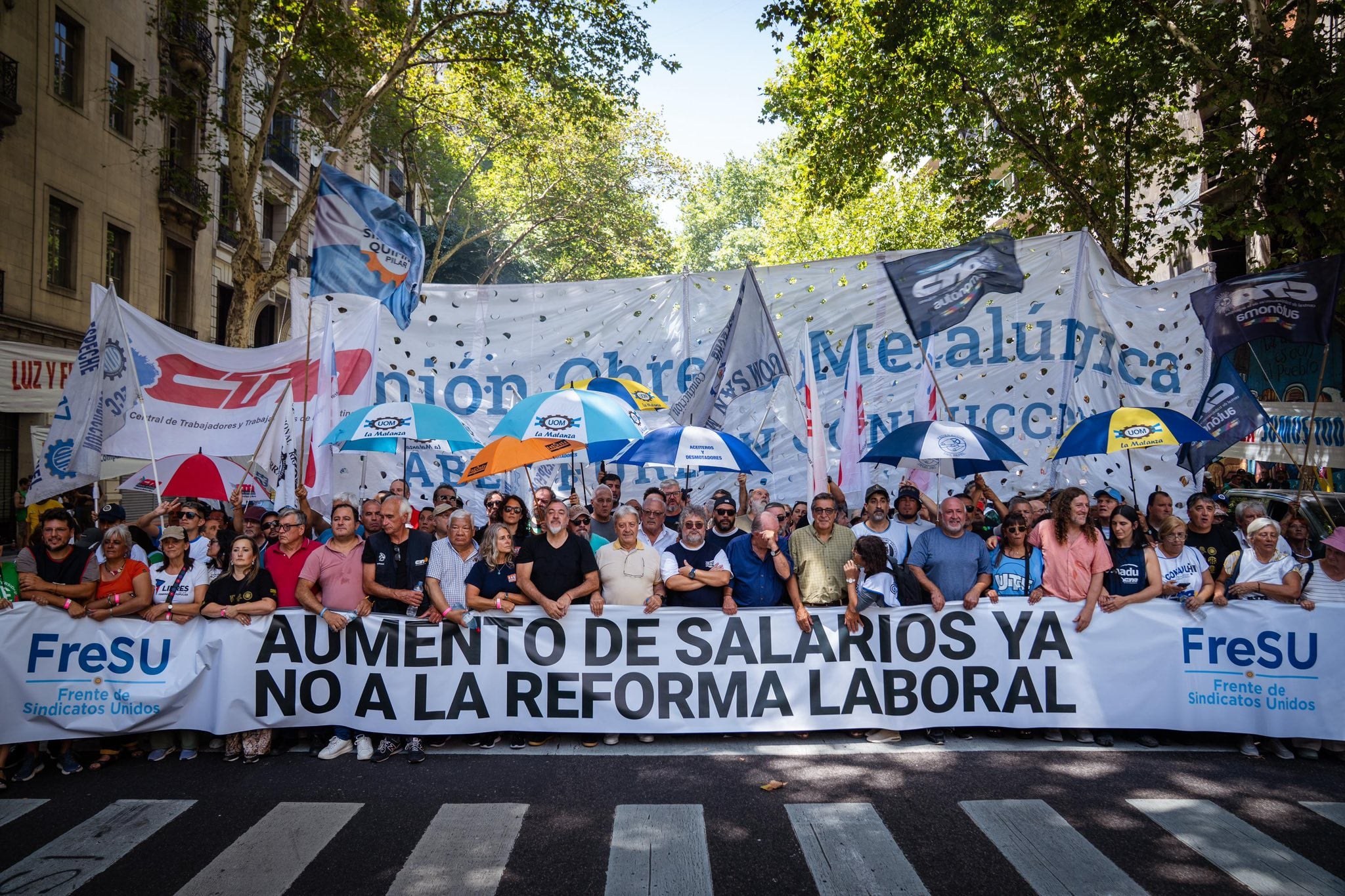 Image for article: Unions in Argentina stage national <b>strike</b> against <b>labour</b> reform - IndustriALL Global Union