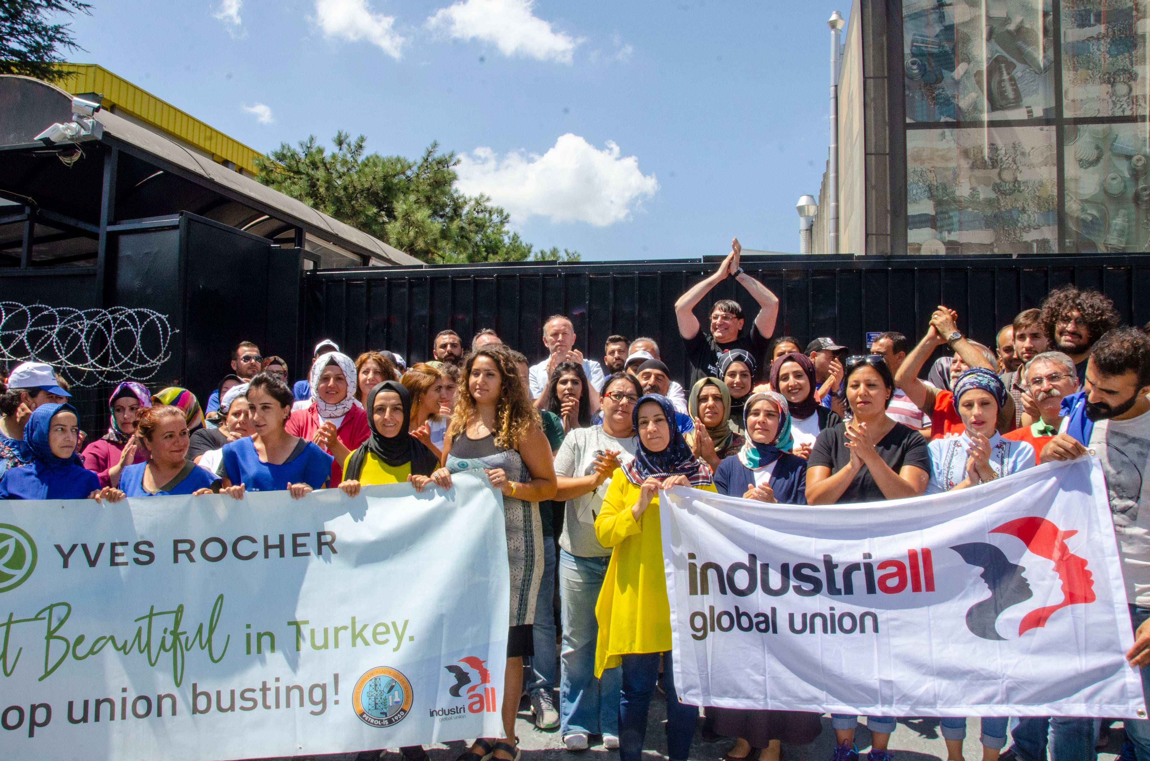 Image for article: Yves Rocher held accountable for workers' rights in Türkiye