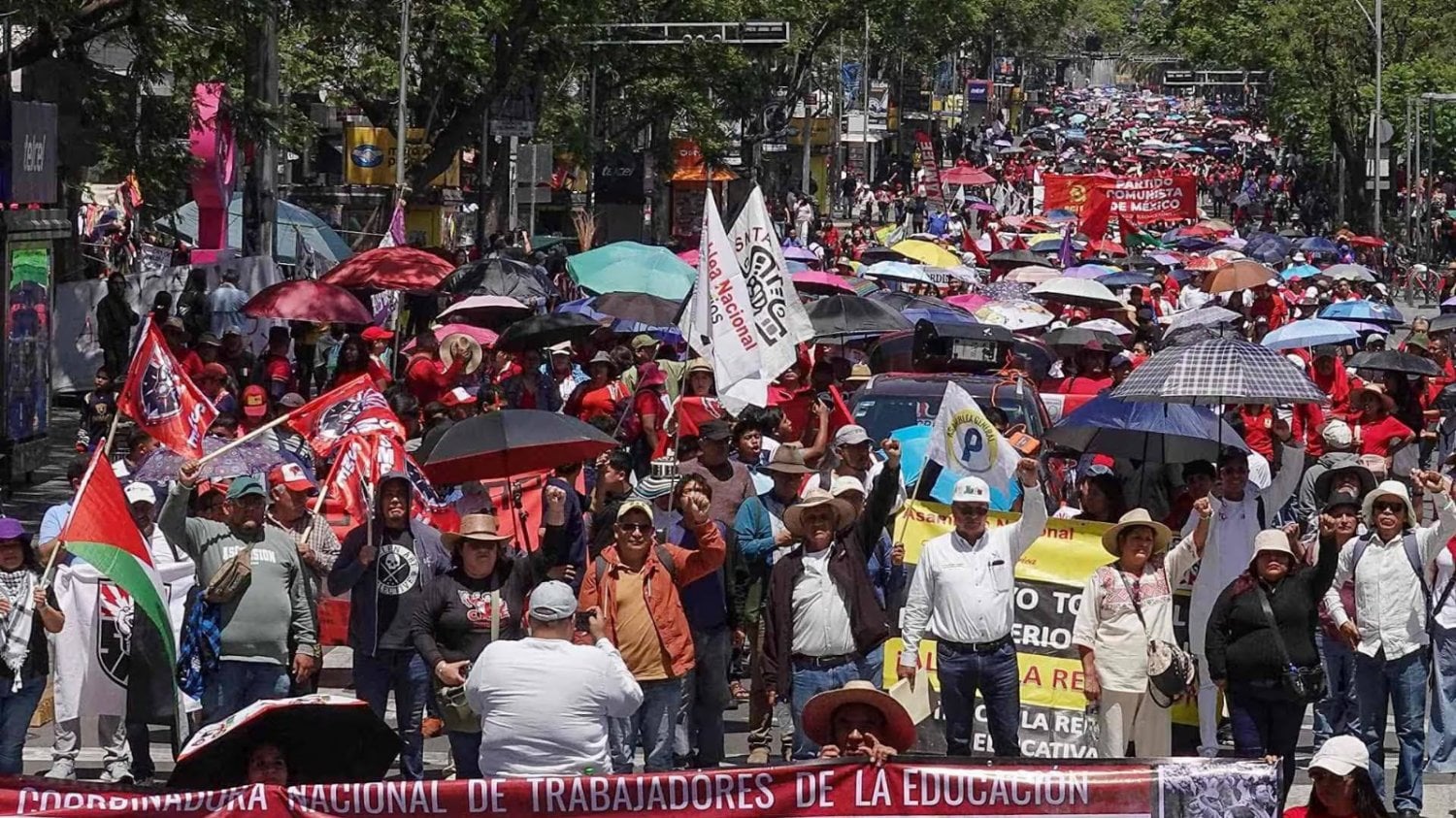Image for article: This World Cup, Workers Everywhere Must Stand with Mexico’s Striking Teachers