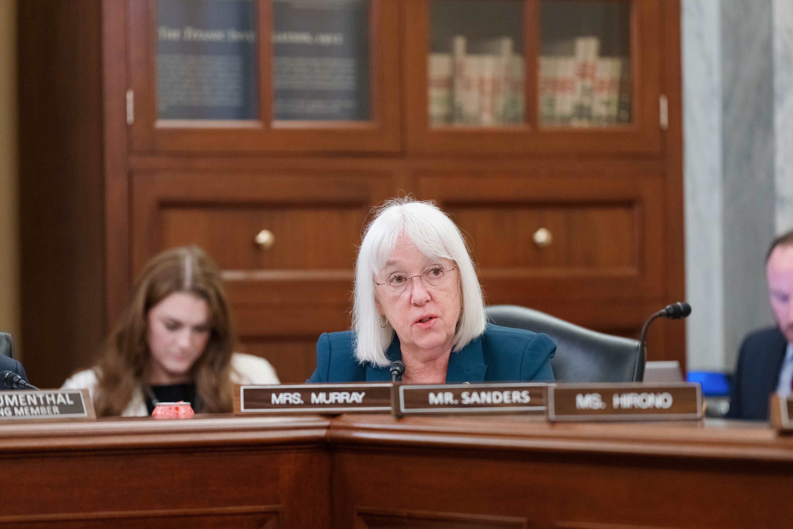 Image for article: In Letter to Starbucks CEO, Senator Murray Urges Starbucks to Negotiate with Starbucks ...