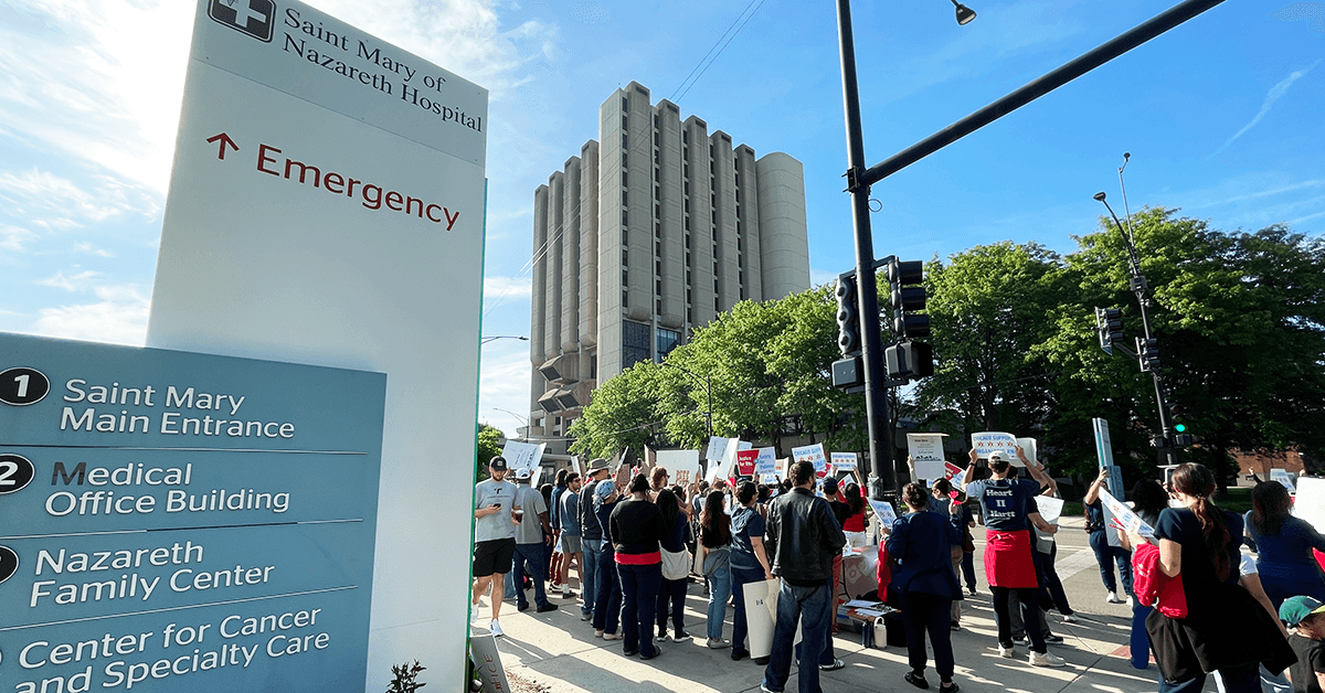 Image for article: Chicago nurses return to work following one-day strike