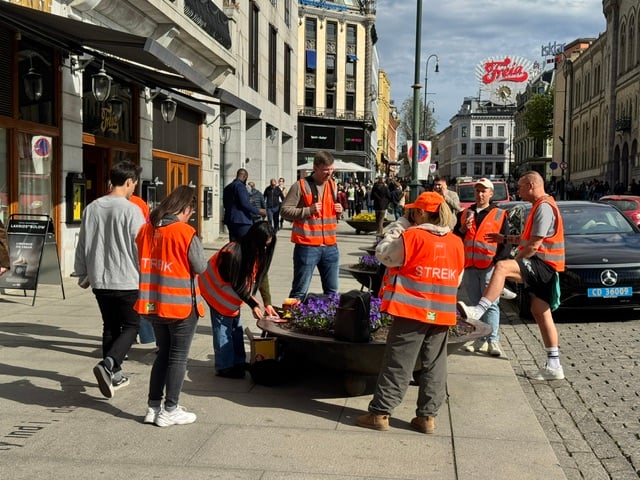 Image for article: Hotel and restaurant strike spreads