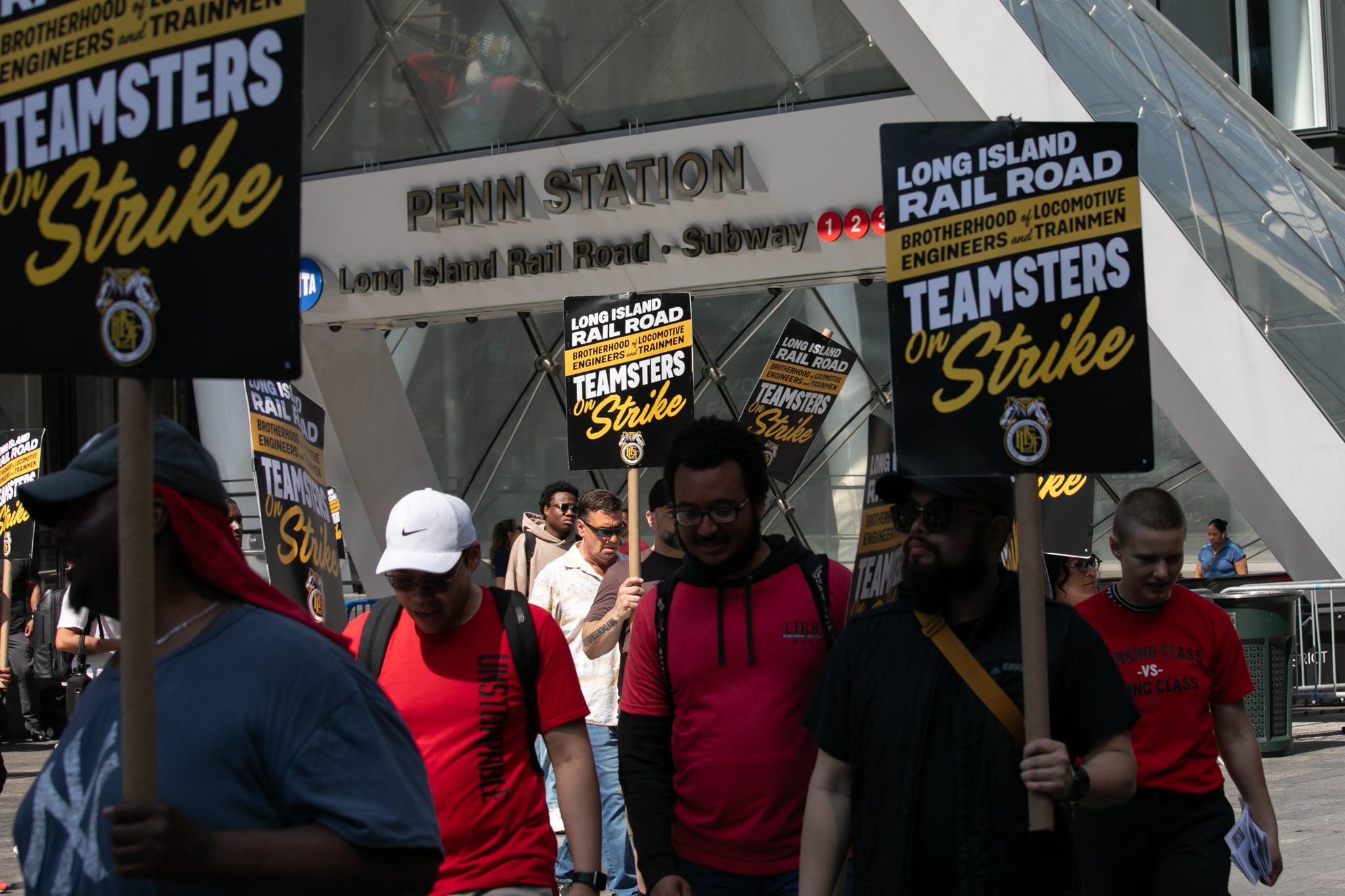 Image for article: LIRR <b>Strike</b> Brings Five-Hour Commutes, Bleary Travelers | THE CITY — NYC News