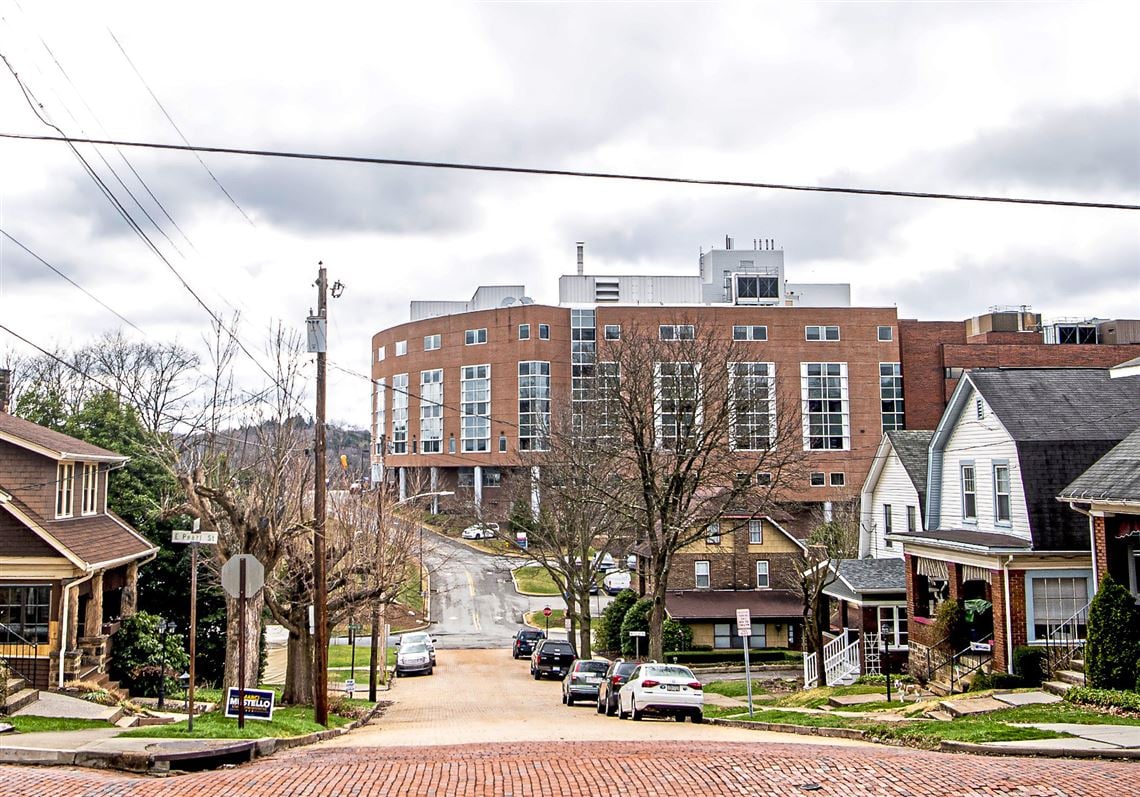 Image for article: Butler Memorial med techs authorize 5-day strike