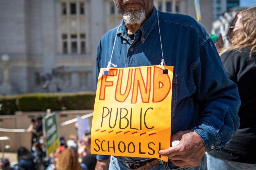 Image for article: Oakland Schools, Teachers Union Reach Deal, Avert Strike
