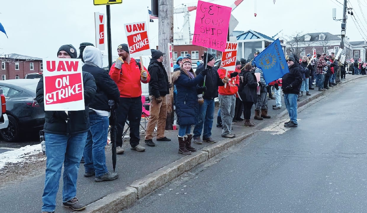Image for article: Maine Shipyard Strike: Bath Iron Works Workers Reject Wage Offer, Walk Out