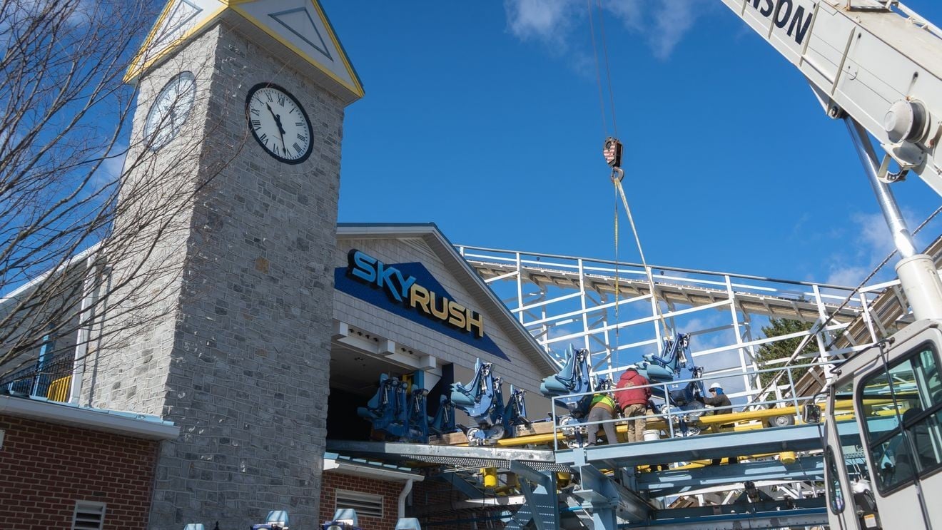 Image for article: Hersheypark plans to open on time despite possible <b>worker strike</b> - Fox56 WOLF