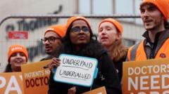 Image for article: Don't put off treatment during doctors' strike, NHS tells patients